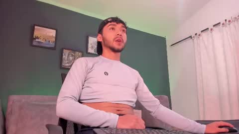 norman_big_cock online show from June 10, 12:04 pm