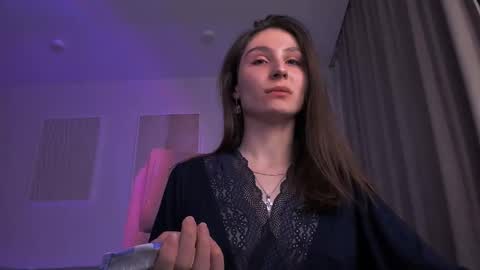 Snapshot of north_valkyrie chatting on February 18, 10:47 pm Hazel online show from February 18, 10:47 pm