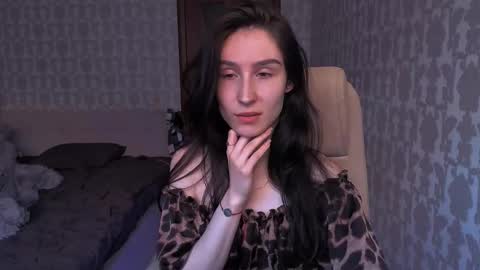 Hazel online show from March 25, 3:12 am