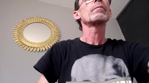 Snapshot of nosaintswhitoutsinners chatting on November 23, 10:15 am nosaintswhitoutsinners online show from November 23, 10:15 am