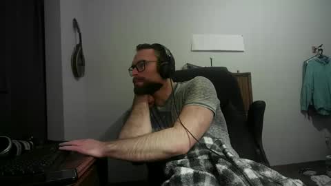 Snapshot of nosedfc chatting on December 15, 5:55 am nosedfc online show from December 15, 5:55 am