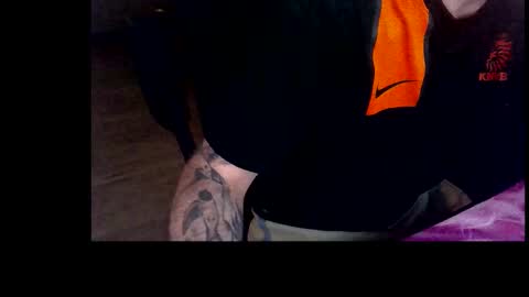 nostrezzzcum online show from March 28, 5:07 am