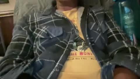 Snapshot of nostringfun chatting on December 4, 6:44 am nostringfun online show from December 4, 6:44 am