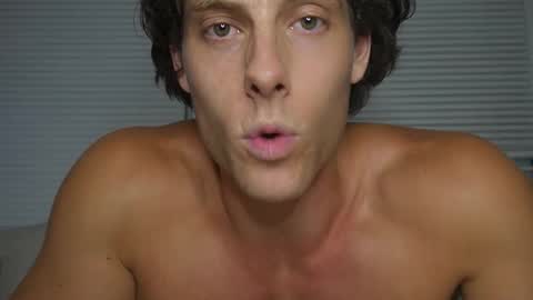 Snapshot of not_alexstone chatting on September 22, 4:14 am not_alexstone online show from September 22, 4:14 am