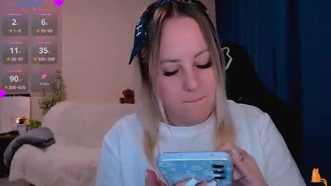 hi glad to chat online show from November 23, 2:06 pm