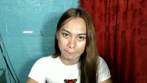 kiss me online show from February 13, 6:59 pm