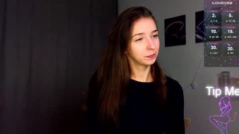 Hello My name is Helene NTMU  Finger up if u like what u see online show from September 25, 2:21 pm