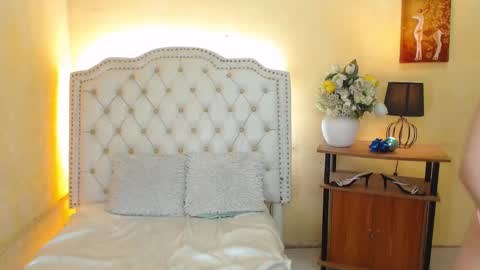 Kyline online show from December 18, 2:53 am