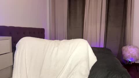 Snapshot of notamericanpie23 chatting on October 24, 8:16 pm Tina online show from October 24, 8:16 pm