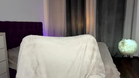 Snapshot of notamericanpie23 chatting on November 20, 9:03 pm Tina online show from November 20, 9:03 pm