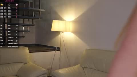 Goldie online show from February 22, 3:54 pm