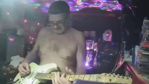 Snapshot of notflamingfart chatting on January 6, 4:11 pm notflamingfart online show from January 6, 4:11 pm