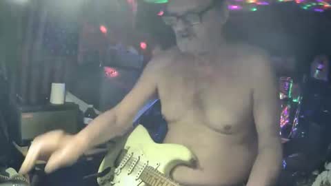 Snapshot of notflamingfart chatting on February 22, 5:44 pm notflamingfart online show from February 22, 5:44 pm