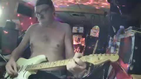 Snapshot of notflamingfart chatting on March 12, 5:46 am notflamingfart online show from March 12, 5:46 am