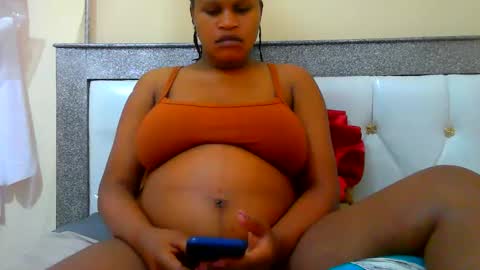 notoy1 online show from June 3, 9:42 pm