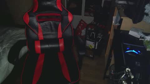 Snapshot of notspace_721128 chatting on December 28, 8:25 pm NotSpace online show from December 28, 8:25 pm