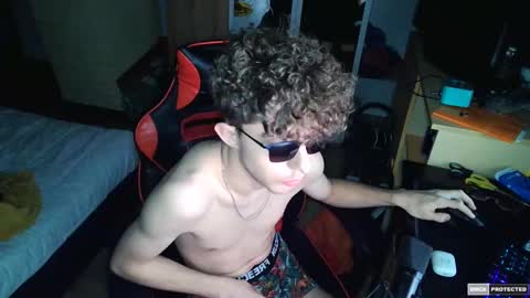 Snapshot of notspace_721128 chatting on March 7, 10:21 pm NotSpace online show from March 7, 10:21 pm