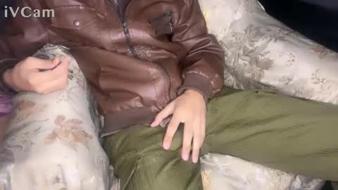 Snapshot of notyourlove55 chatting on December 21, 9:38 am notyourlove55 online show from December 21, 9:38 am