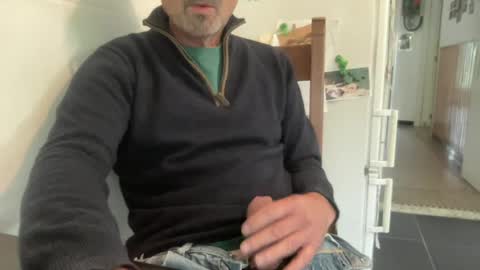 noux69 online show from June 12, 9:41 am