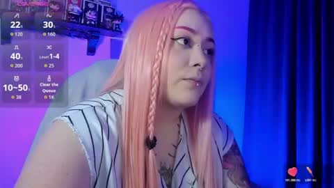 Snapshot of nova_gara chatting on July 30, 1:15 am s online show from July 30, 1:15 am