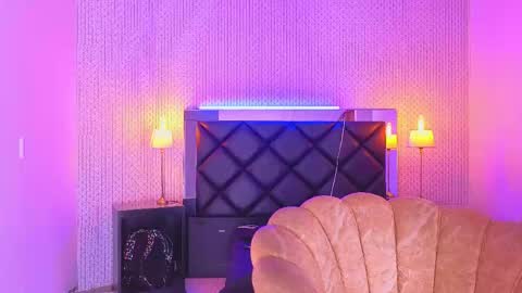 Nova Salvatore online show from May 2, 3:55 am
