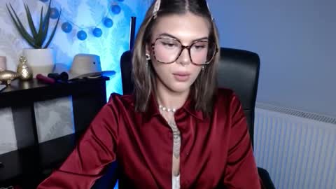 Snapshot of nova_sin chatting on January 8, 6:05 am Nova online show from January 8, 6:05 am