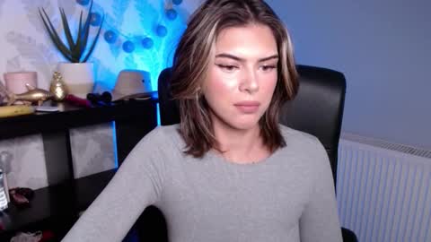 Snapshot of nova_sin chatting on January 9, 6:16 am Nova online show from January 9, 6:16 am