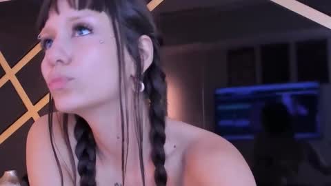 novabeaumont online show from November 23, 6:30 pm