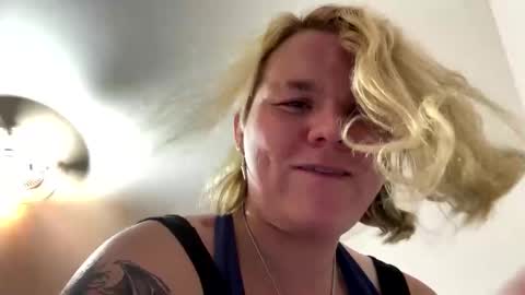 Snapshot of novamay96 chatting on October 16, 1:50 am novamay96 online show from October 16, 1:50 am
