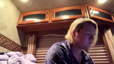 Snapshot of novamay96 chatting on October 28, 3:10 am novamay96 online show from October 28, 3:10 am