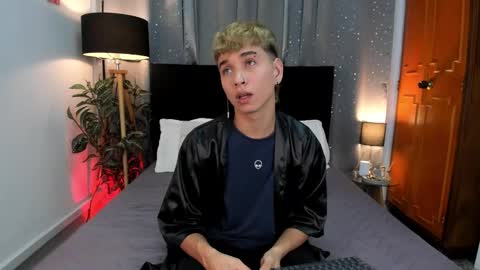 Snapshot of novaybrian chatting on January 26, 3:59 am NovayBrian online show from January 26, 3:59 am