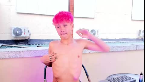 Snapshot of novaybrian chatting on March 8, 11:37 am NovayBrian online show from March 8, 11:37 am