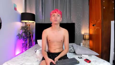 Snapshot of novaybrian chatting on March 9, 11:03 am NovayBrian online show from March 9, 11:03 am