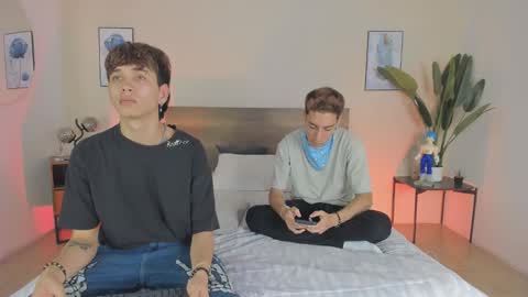 Snapshot of novaybrian chatting on September 14, 5:28 am NovayBrian online show from September 14, 5:28 am