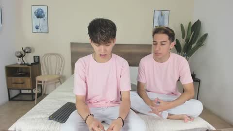 Snapshot of novaybrian chatting on September 18, 4:47 am NovayBrian online show from September 18, 4:47 am