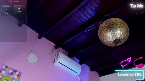 Snapshot of novaybrian chatting on September 22, 4:36 am NovayBrian online show from September 22, 4:36 am