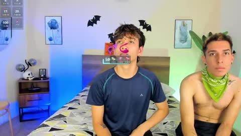 Snapshot of novaybrian chatting on October 17, 4:48 am NovayBrian online show from October 17, 4:48 am