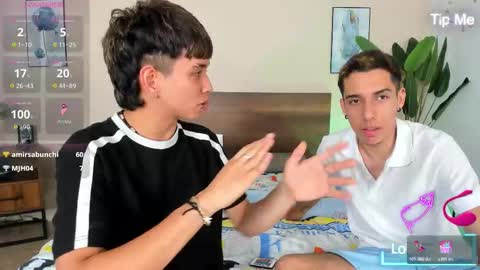 Snapshot of novaybrian chatting on November 14, 10:14 am NovayBrian online show from November 14, 10:14 am