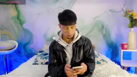 Stev  online show from March 3, 3:23 am