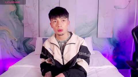 Stev  online show from March 18, 3:42 am