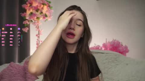 Dina online show from November 18, 1:22 am