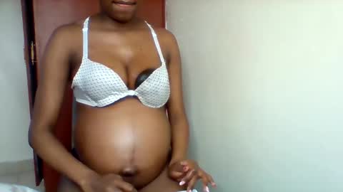 happie online show from September 21, 4:14 am