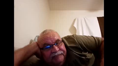 nudebandito online show from March 17, 5:22 am