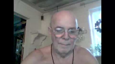 Snapshot of nudistjavist chatting on December 16, 12:32 pm Haky online show from December 16, 12:32 pm