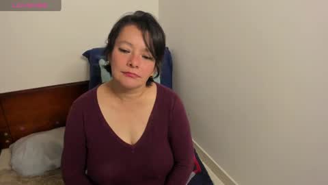 nuit_rose online show from March 8, 2:01 am