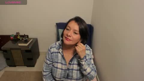 nuit_rose online show from October 21, 2:12 am