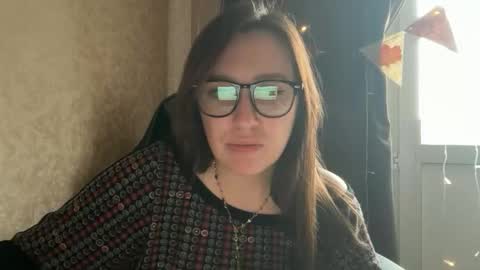 Snapshot of nuitblanche_vibes chatting on November 6, 7:20 am nuitblanche_vibes online show from November 6, 7:20 am