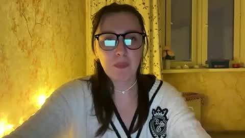 Snapshot of nuitblanche_vibes chatting on November 17, 7:30 pm nuitblanche_vibes online show from November 17, 7:30 pm