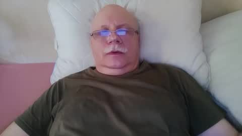 nukiss online show from November 2, 10:39 am