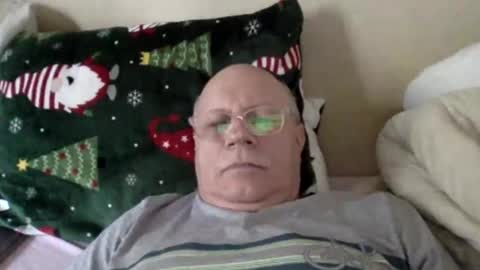 nukiss online show from February 18, 2:13 pm